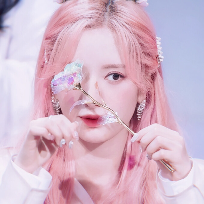 二传注明程嫣
cr.Photo__B