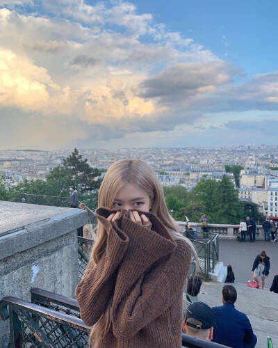 ROSÉ