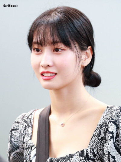 Twice MOMO 平井桃 