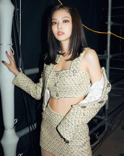 金智妮 JENNIE