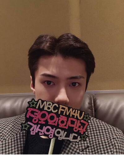 吴世勋/官方放出的高清壁纸+cam自截微笑勋+世勋暗恋男友/女友视角+近期活动