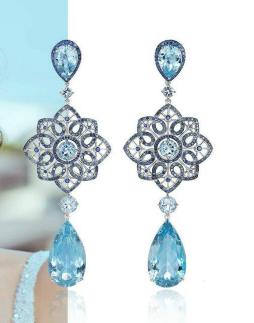 萧邦（Chopard）高级珠宝Temptations系列，耳环以蓝色为主色调，售价约为75万元