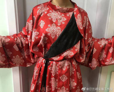 【汀兰颂汉服工作室】仿赤地臈缬絁袍
大放量唐.圆领袍