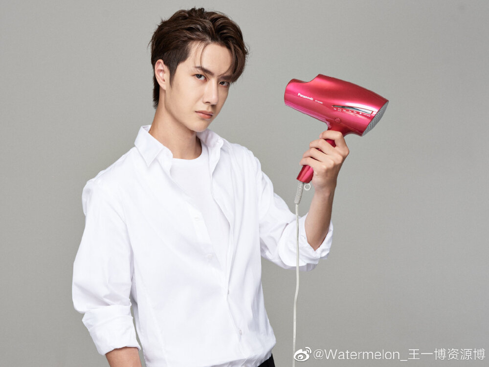 yibo x panasonic 花絮 78 心跳狙击 @uniq-王一博 cr:logo