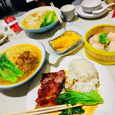 茶餐厅 牛腩面 云吞面 叉烧饭 虾饺