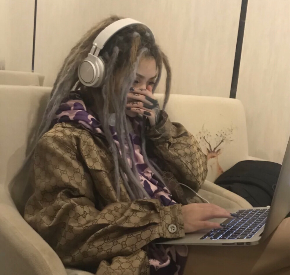 你我乘同船 寻欢或寻死