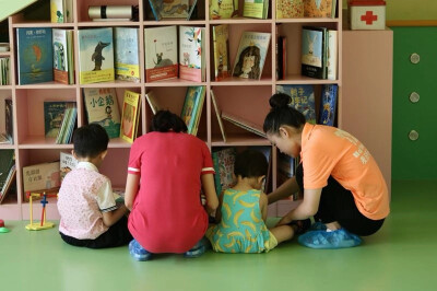 麦田亲子服务馆，麦田教育，麦田，教育，亲子，绘画，书法，音乐，阅读