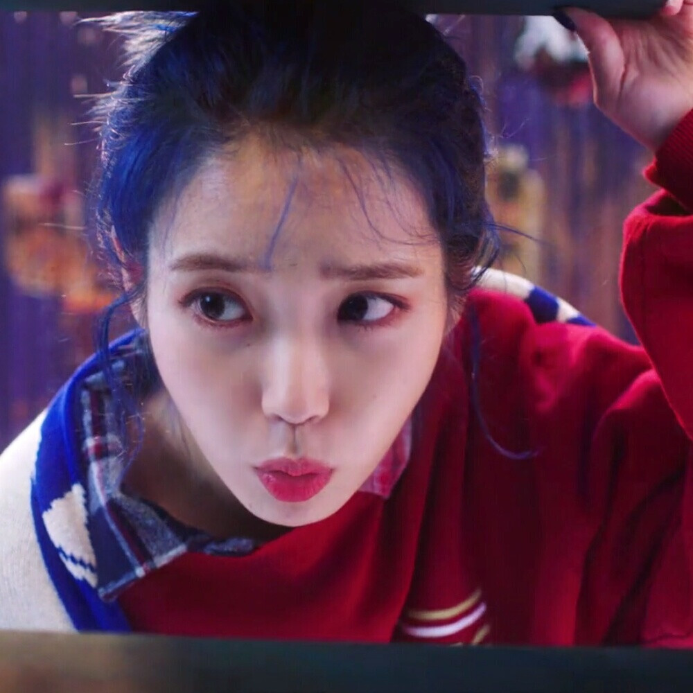 iu blue杨雯书