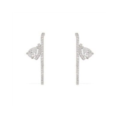 APM Monaco钻石白金耳饰