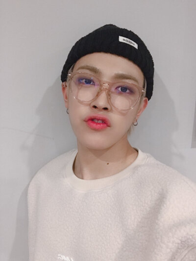 ateez
金弘中