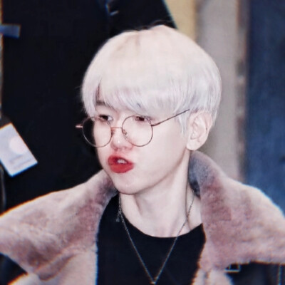 许负。cr.边酒酒