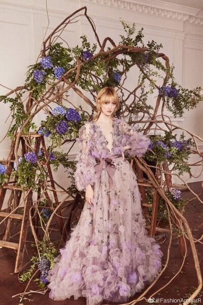 | Marchesa Fall 2019 | 