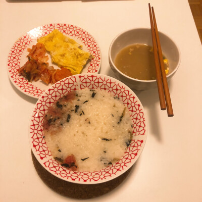 樱花饭 为什么速食米吃起来都有点黏糊糊