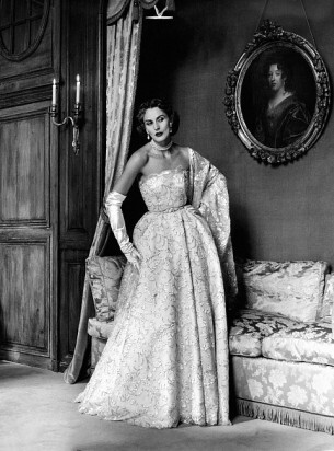 fashion,1950s,ladies' fashion,evening dress presented by model Yvonne Dumont?,design by Jacques Fath