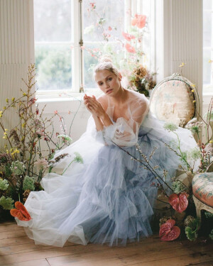 BY爱喝可乐的古娜小姐