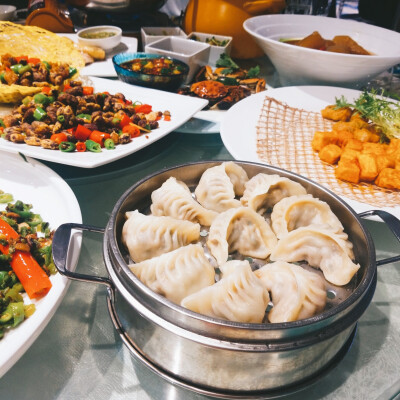 上个月出去玩儿
吃的太多了 ꈍ◡ꈍ 