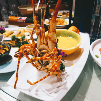 上个月出去玩儿
吃的太多了 ꈍ◡ꈍ 