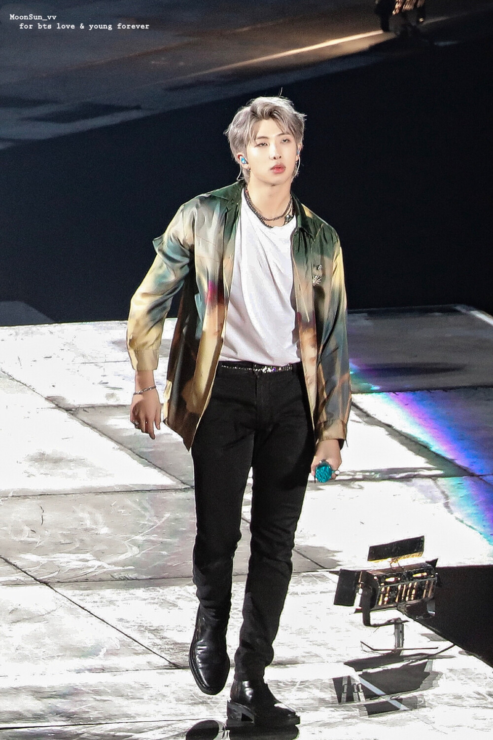 金南俊
太优越了