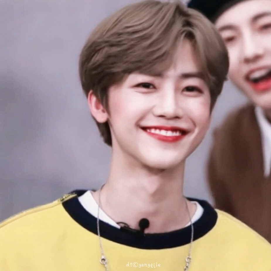 二转标堆糖杨启乐