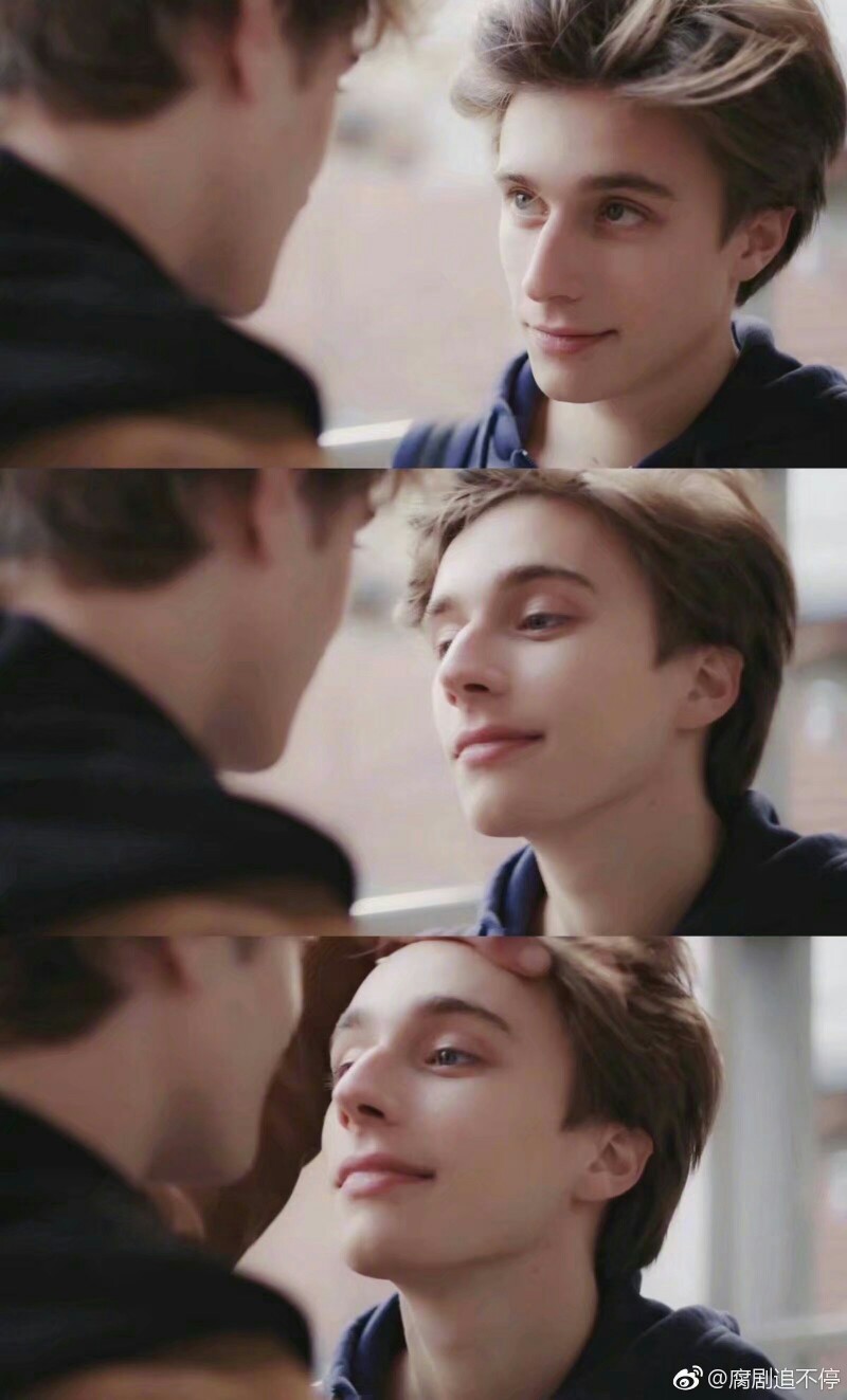 〖以你的名字呼唤我〗