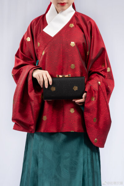 【松塔汉服】明制·流水落花织金缎交领短袄