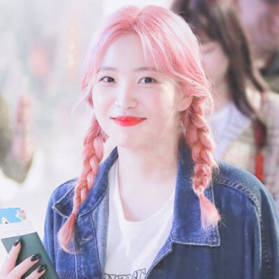 池菀
Adorable Candy