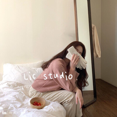 ☕️：
只要走的方向正确，
不管多么崎岖不平，
都比站在原地更接近幸福。
Good luck