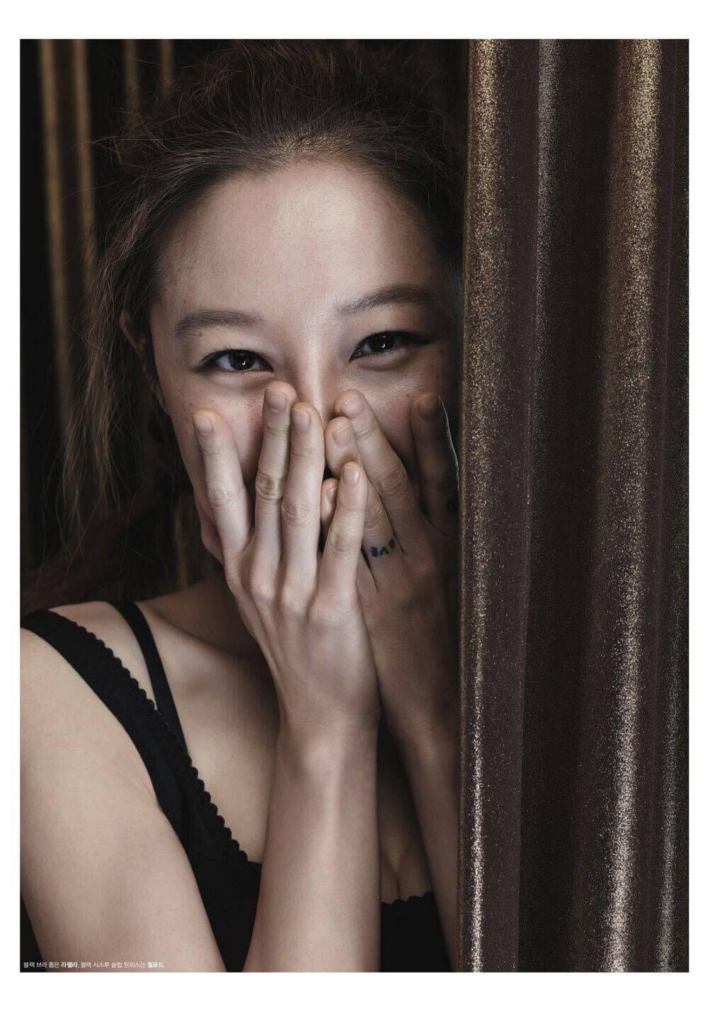 孔晓振 ♥ ♥ ♥
INS：rovvxhyo