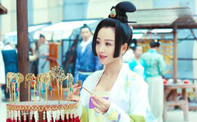 美人制造 苏连衣