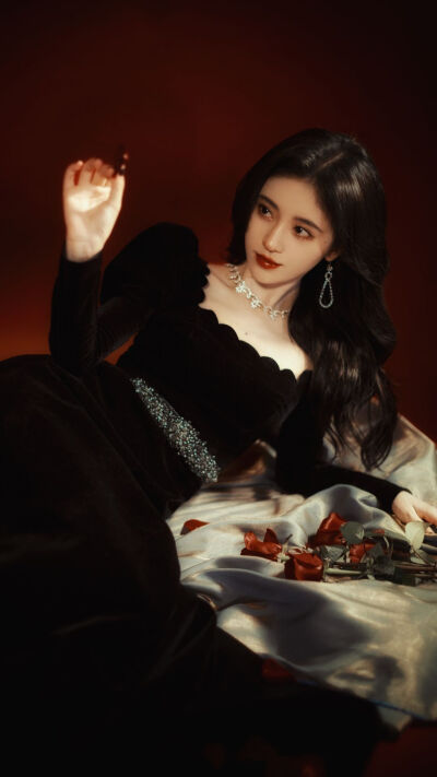 这个女人好美