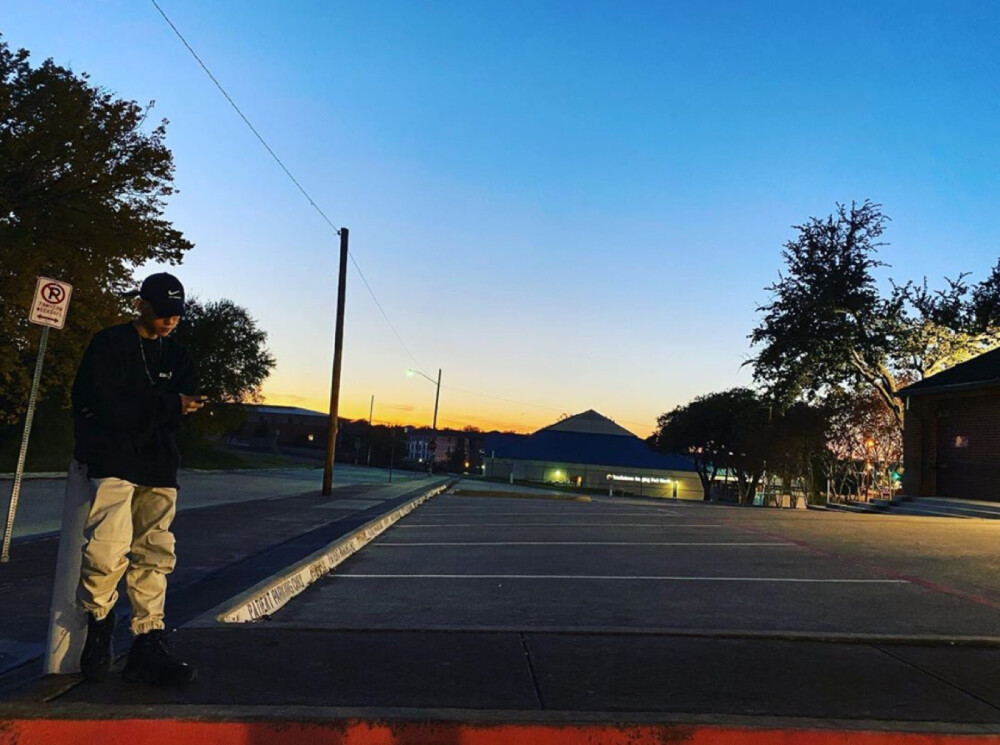 边伯贤伯贤ins更新圣诞快乐