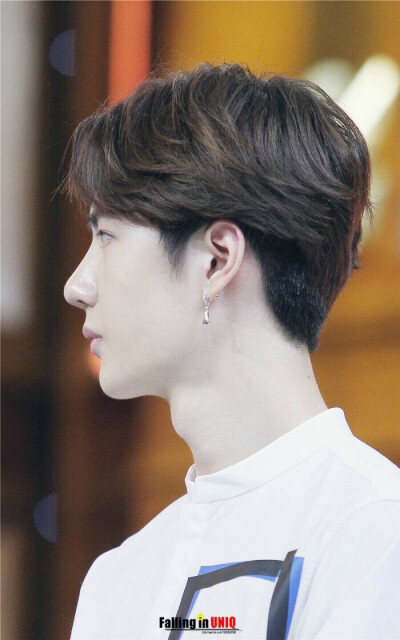 王一博天天向上：20160603期-【传统技艺对决】一博京剧、顶碗