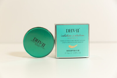 DHV-II产品 DHV彩妆
DHV彩妆全系列产品静物拍摄：DHV气垫cc丨DHV眼线笔丨DHV烟管口红丨DHV眼影丨DHV睫毛膏丨DHV散粉丨DHV眉粉
DHV的产品好用吗？DHV彩妆有哪些？DHV彩妆怎么样？dhv护肤彩妆，DHV-II