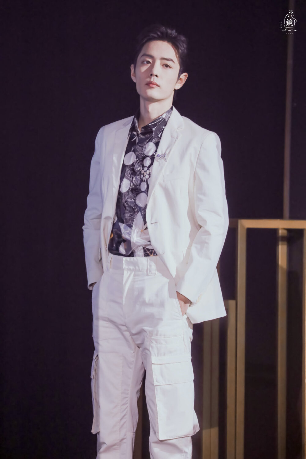 肖战
wb:@鏡·肖战