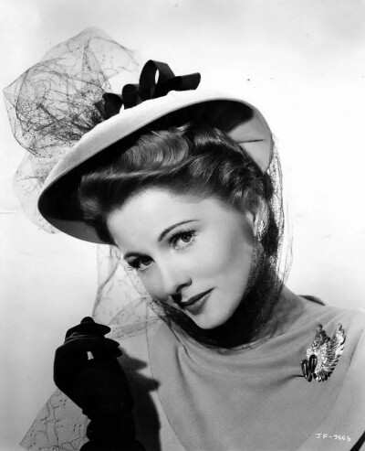 琼·芳登
Joan Fontaine