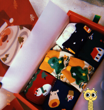 ᶠᵃᵗ ᶠᵃᵗ ᶠᵃᵗ
最近入的耳环:D
动物园一日游
Marry Christmas (˶‾᷄ ⁻̫ ‾᷅˵)