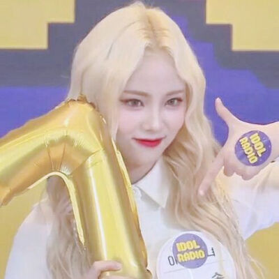 Jinsoul 郑真率