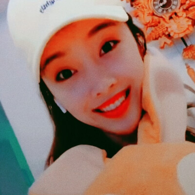 宣璐头像 食用扣1或赞
伸手党抓到摁死
二传标注甜音音or纪小歆