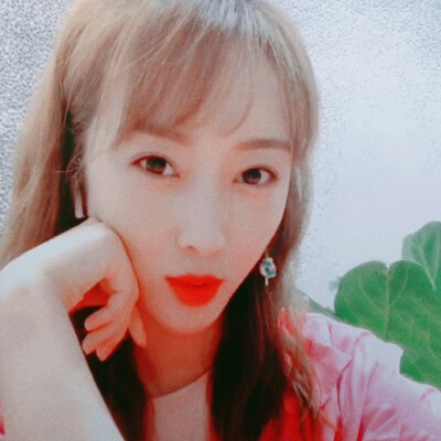 宣璐头像 食用扣1或赞
伸手党抓到摁死
二传标注甜音音or纪小歆