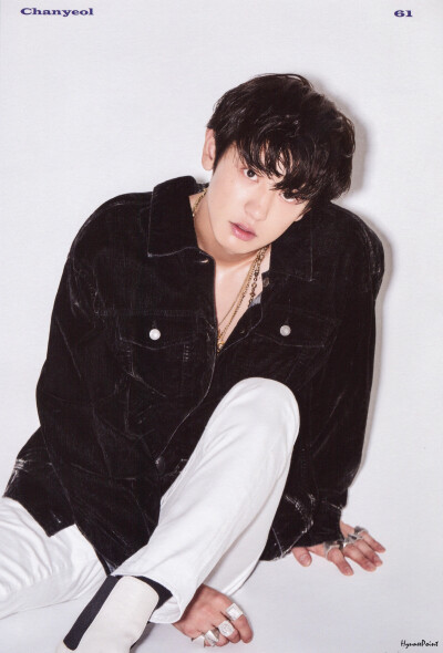 Love Shot 朴灿烈专辑内页扫图
©【HyuneePoint56 】