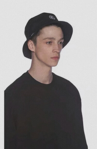 阿屎（阿什·斯戴梅斯特）一个我觉得很帅的男模