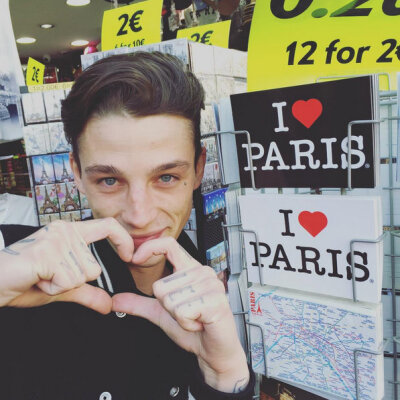 阿屎（阿什·斯戴梅斯特）一个我觉得很帅的男模