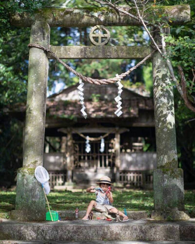 日本一位父亲记录下了孩子的夏日瞬间。太美好了