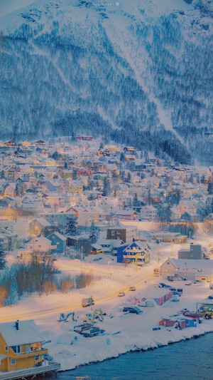 雪夜小镇