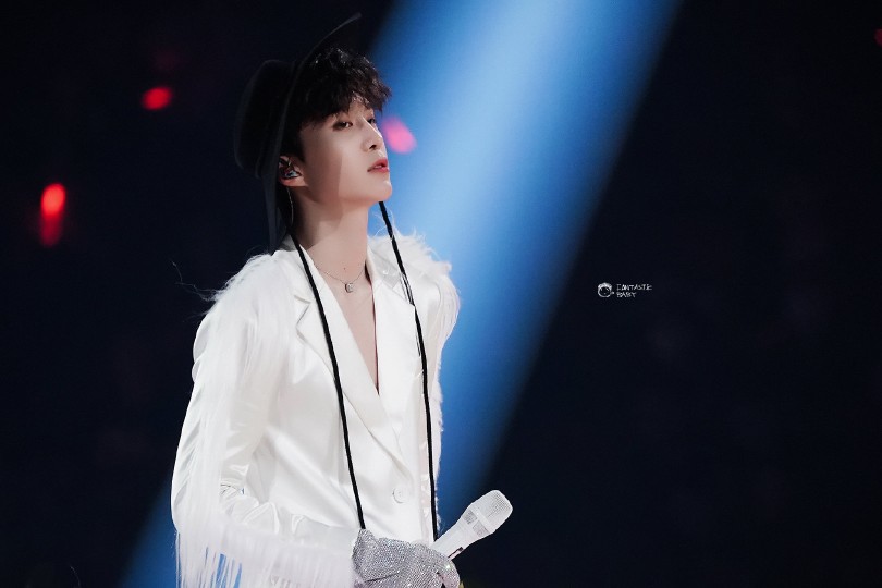 范丞丞/壁纸/侵权删