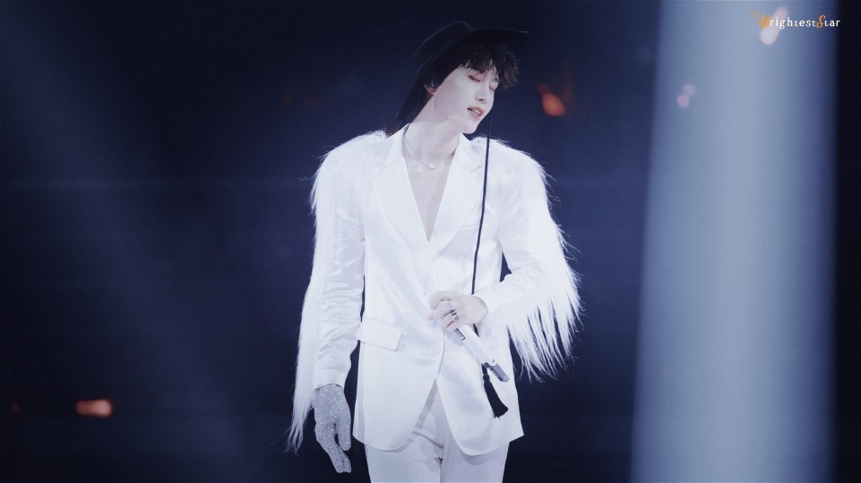 范丞丞/壁纸/侵权删