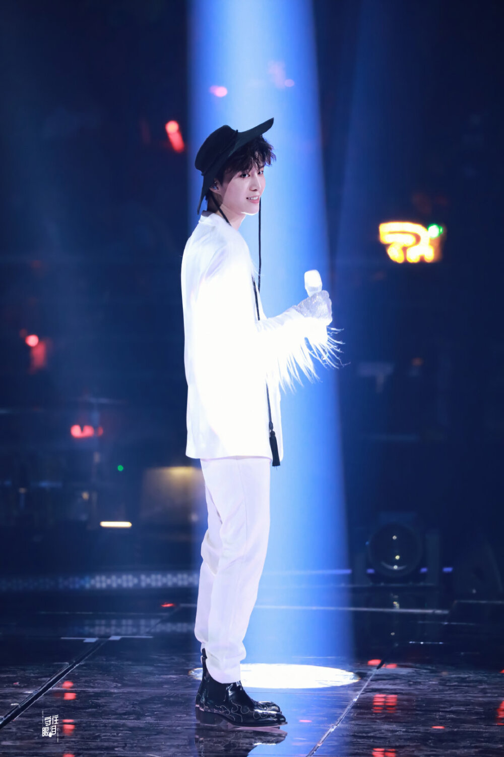 范丞丞/壁纸/侵权删