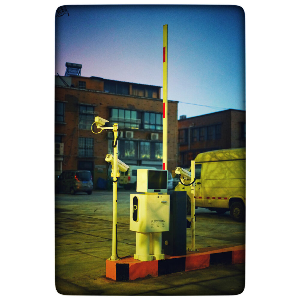 边走边拍，记录夜的色彩