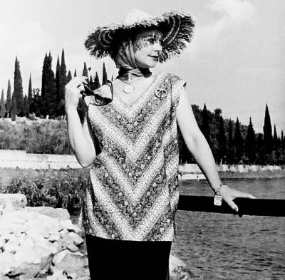 Vivien Leigh during her trip to Italy at the shores of lake Garda, San Vigilio，1957 ​