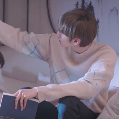 毕雯珺孙千头像 食用扣1或赞
伸手党抓到摁死
二传标注甜音音or纪小歆